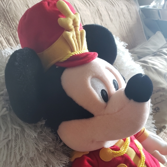 Mickey mouse stuffed toy - Picture 2 of 8